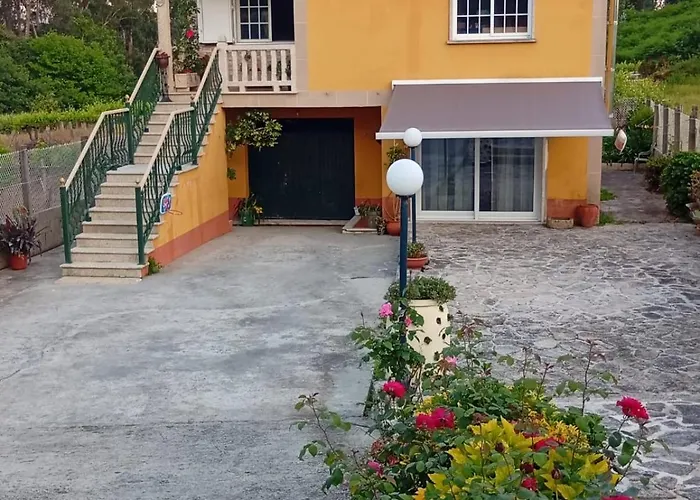 Merchy Combarro Apartman Rial